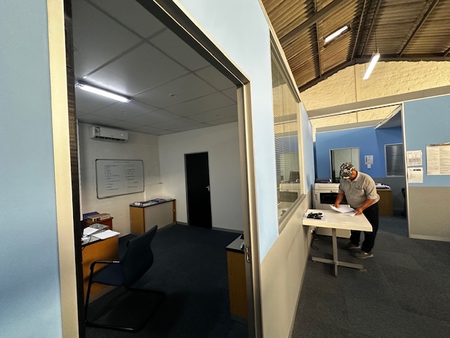 To Let Commercial Property for Rent in Athlone Industrial Western Cape